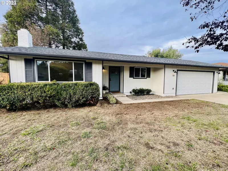 10 CARMEL CT, Roseburg, OR 97471