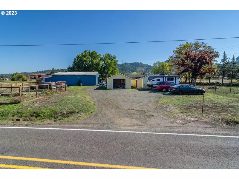 337 DRIVER VALLEY RD, Oakland, OR 97462