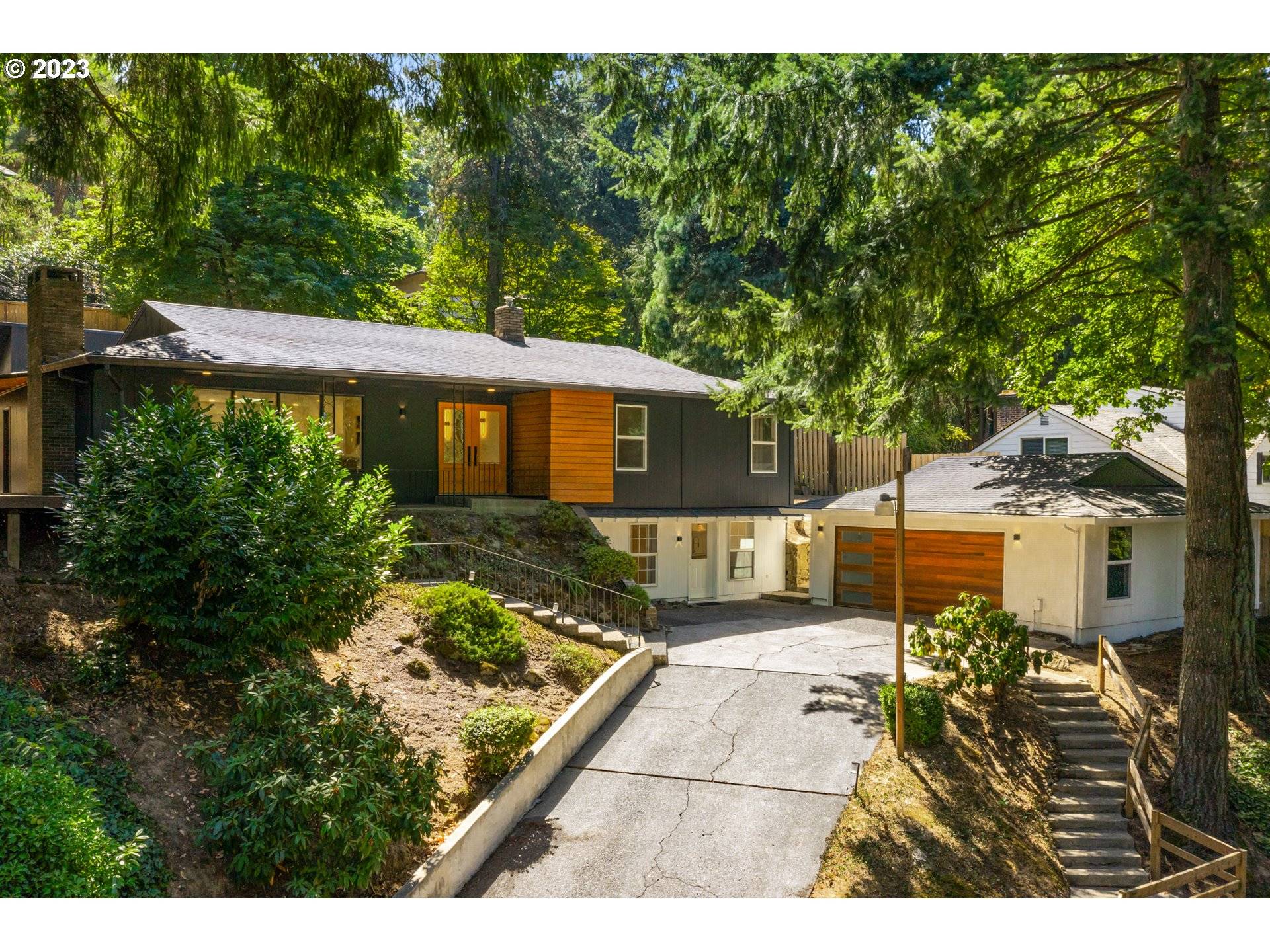 Lake Oswego, OR 97034,2348 Overlook DR