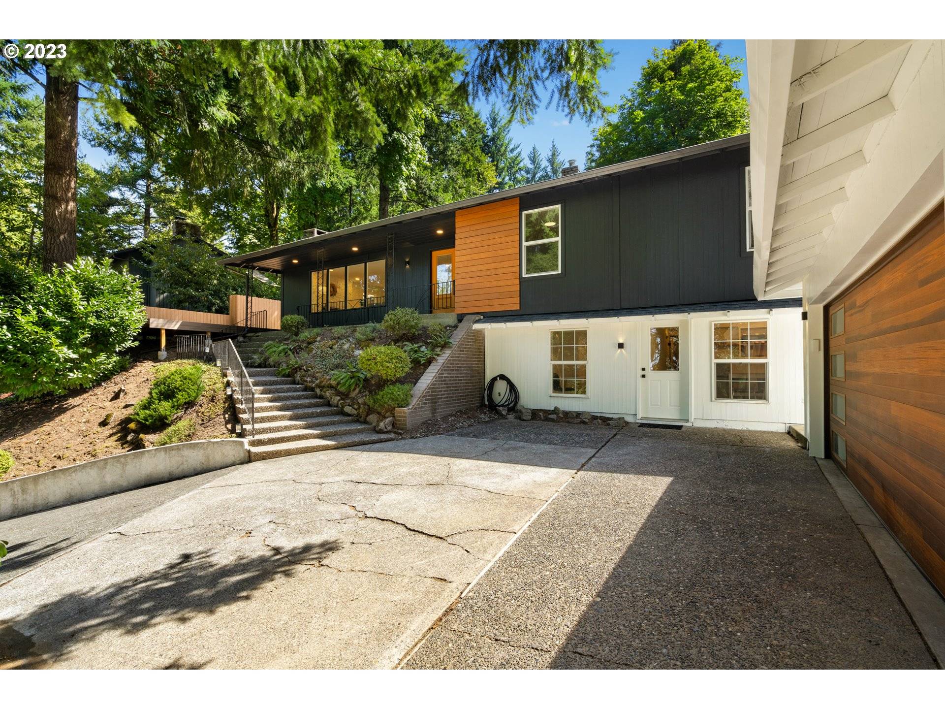 Lake Oswego, OR 97034,2348 Overlook DR