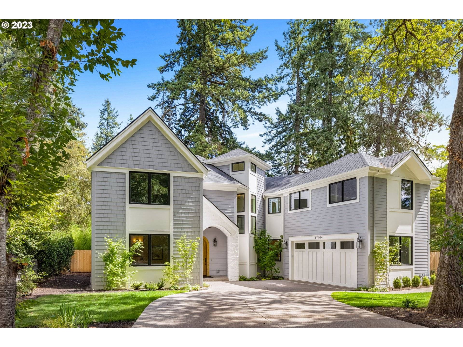 17104 CANAL CIR, Lake Oswego, OR 97035