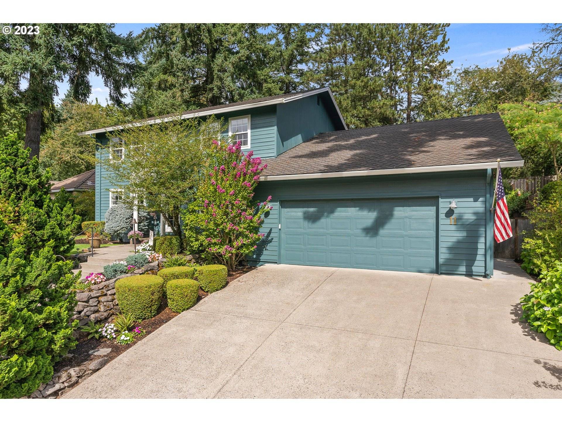 11 EL GRECO ST, Lake Oswego, OR 97035