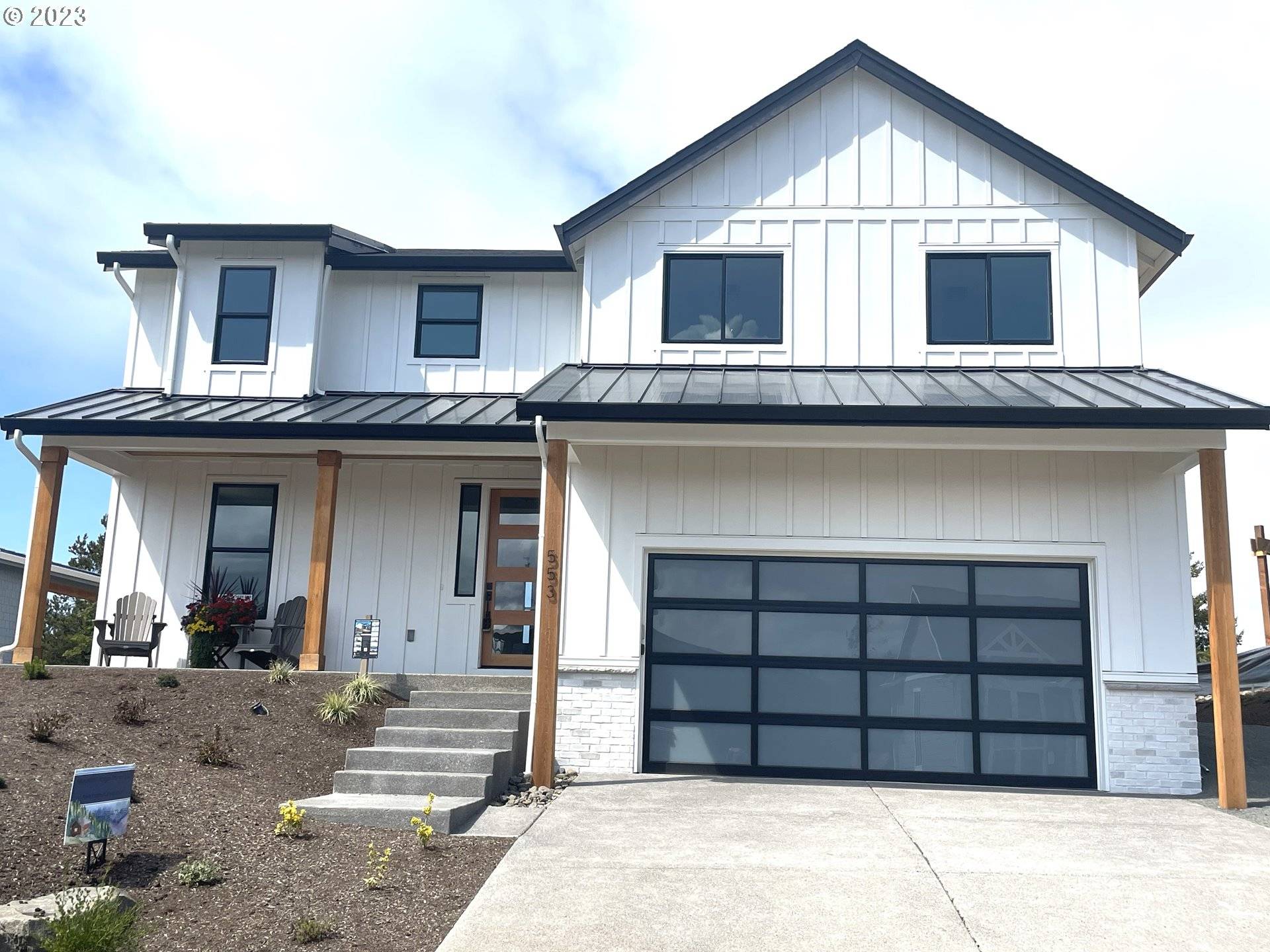 553 Sea View DR, Manzanita, OR 97130