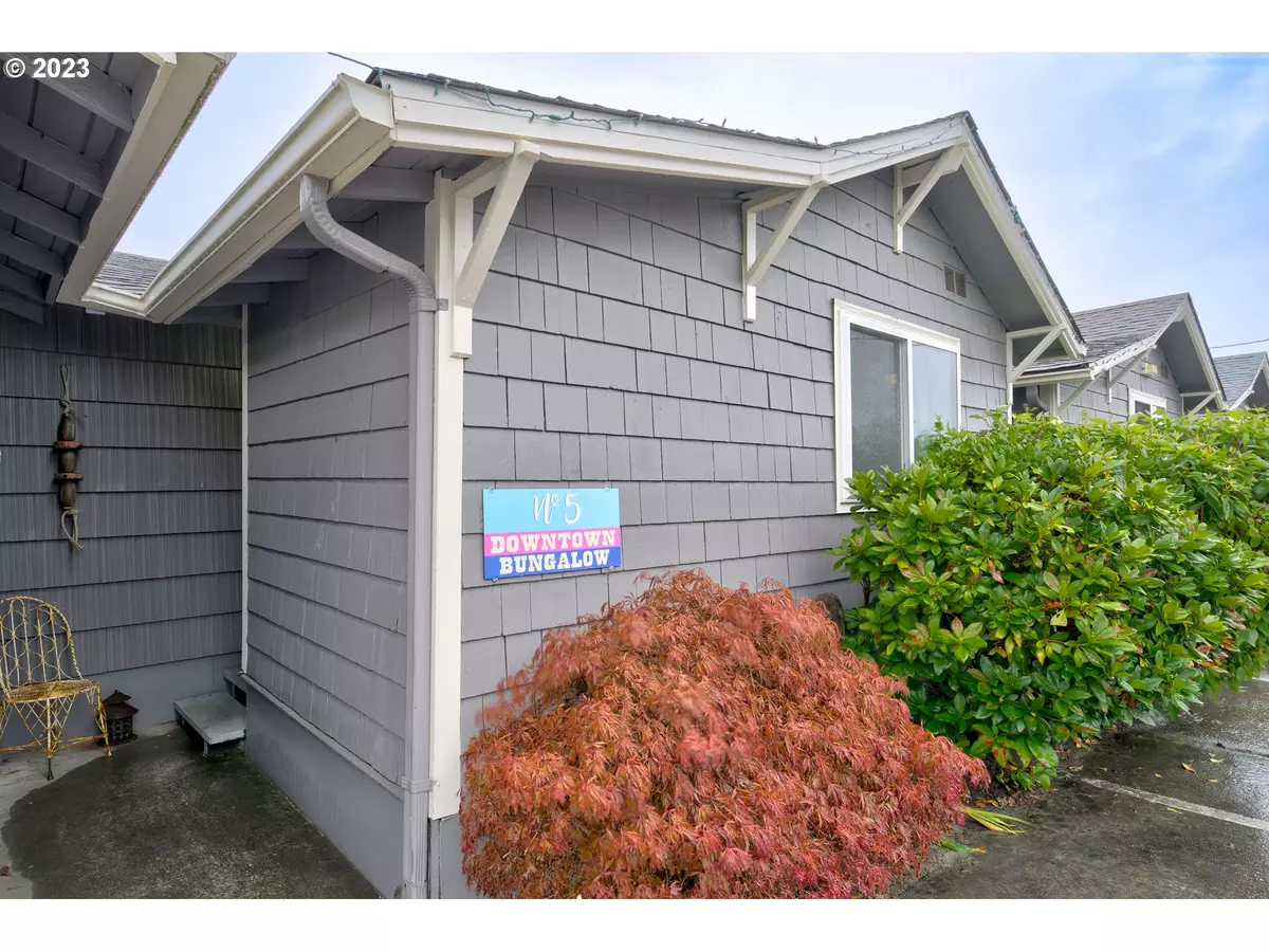 Long Beach, WA 98631,105 OCEAN BEACH BLVD S #5