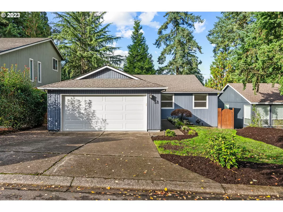 Lake Oswego, OR 97035,51 ORIOLE LN