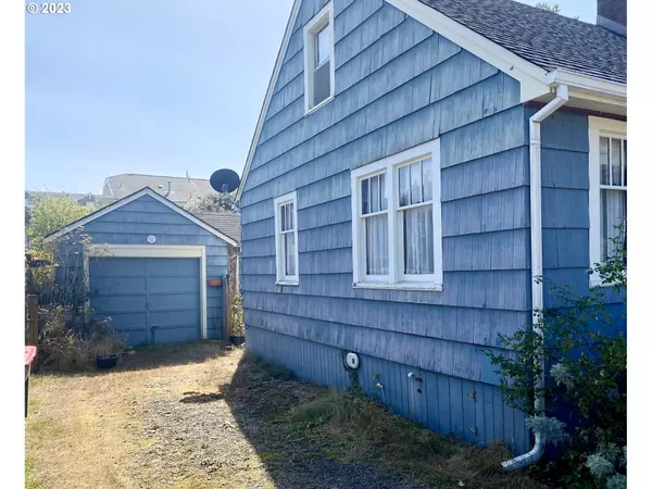 Seaside, OR 97138,261 8TH AVE