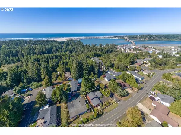 Waldport, OR 97394,125 SW VIEW DR