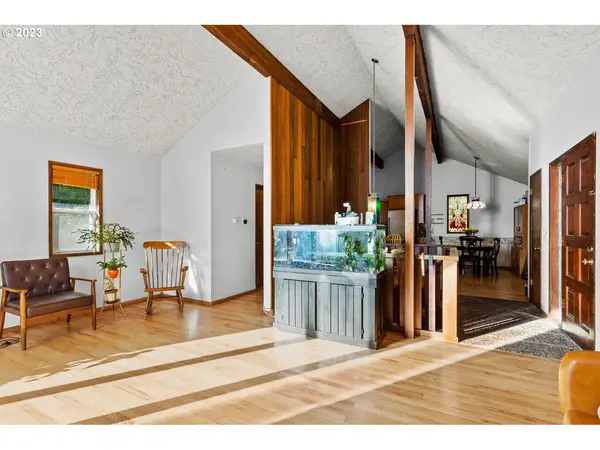 3834 SE SPRUCE ST, Hillsboro, OR 97123