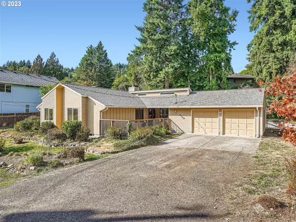 1359 NW Maple LN, Camas, WA 98607