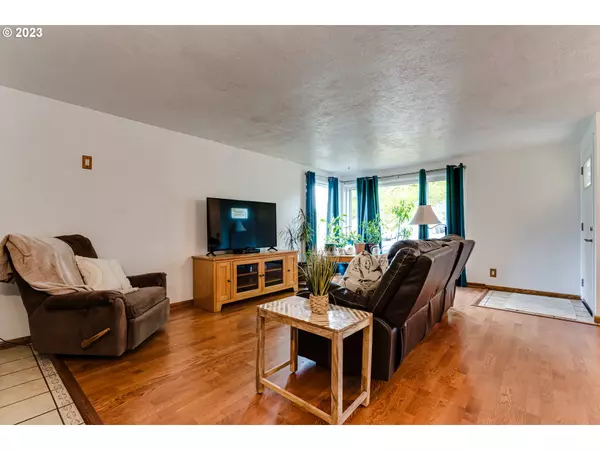 Eugene, OR 97402,959 LAURELHURST DR