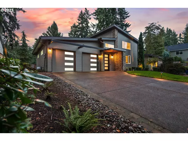 18653 PILKINGTON RD, Lake Oswego, OR 97035