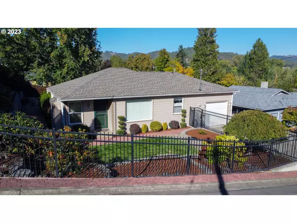 Roseburg, OR 97470,2138 SE CHINABERRY AVE