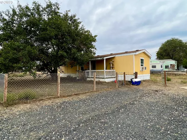 100 SE KRISTEN DR, Irrigon, OR 97844