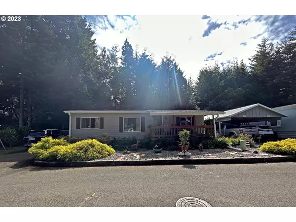 Coos Bay, OR 97420,645 VILLAGE PINES DR