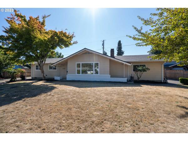 3337 DAHLIA LN, Eugene, OR 97404