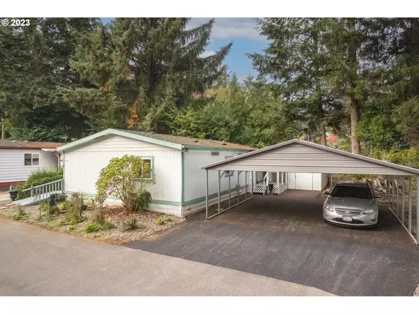 610 SHOREPINES HTS, Coos Bay, OR 97420