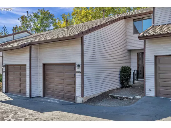 Happy Valley, OR 97086,12086 SE 104TH CT #22