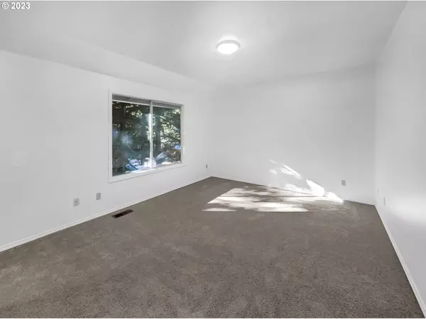 Portland, OR 97224,7983 SW MARA CT