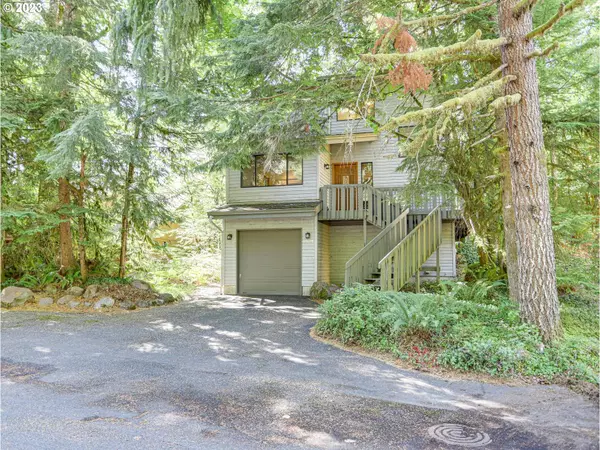 Rhododendron, OR 97049,64698 E SANDY RIVER LN