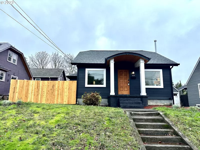 5635 NE 11TH AVE, Portland, OR 97211