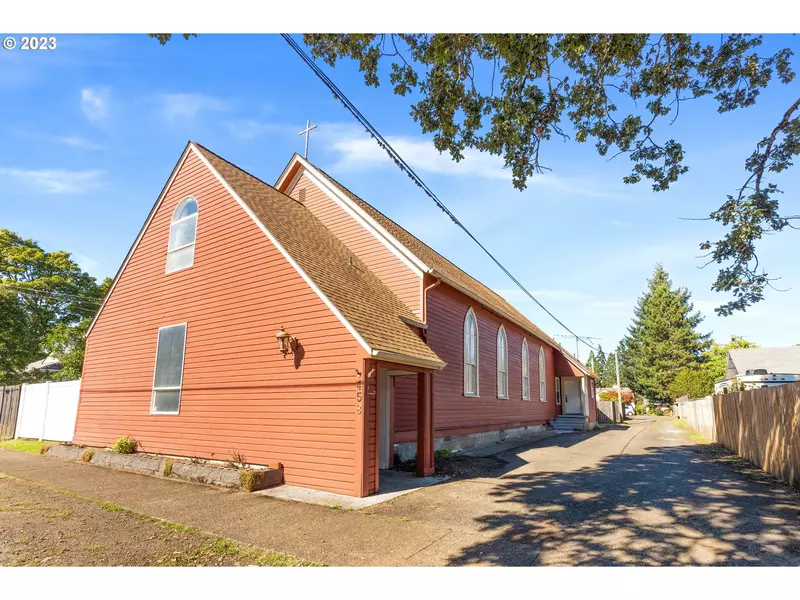 458 SW WASHINGTON ST, Dallas, OR 97338