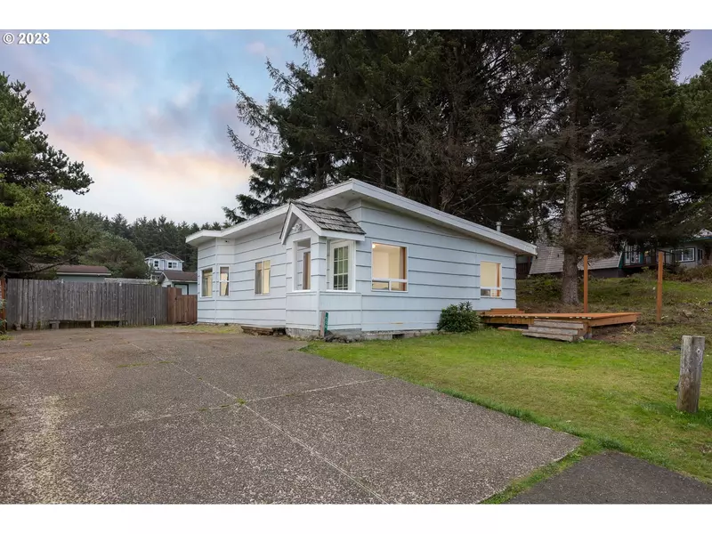 506 SE INLET AVE, Lincoln City, OR 97367