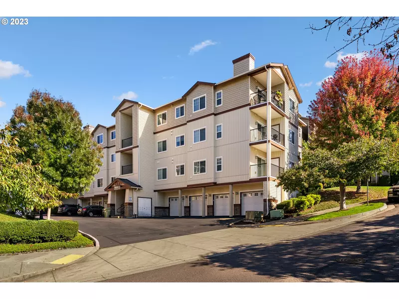 11850 NW HOLLY SPRINGS LN #404, Portland, OR 97229