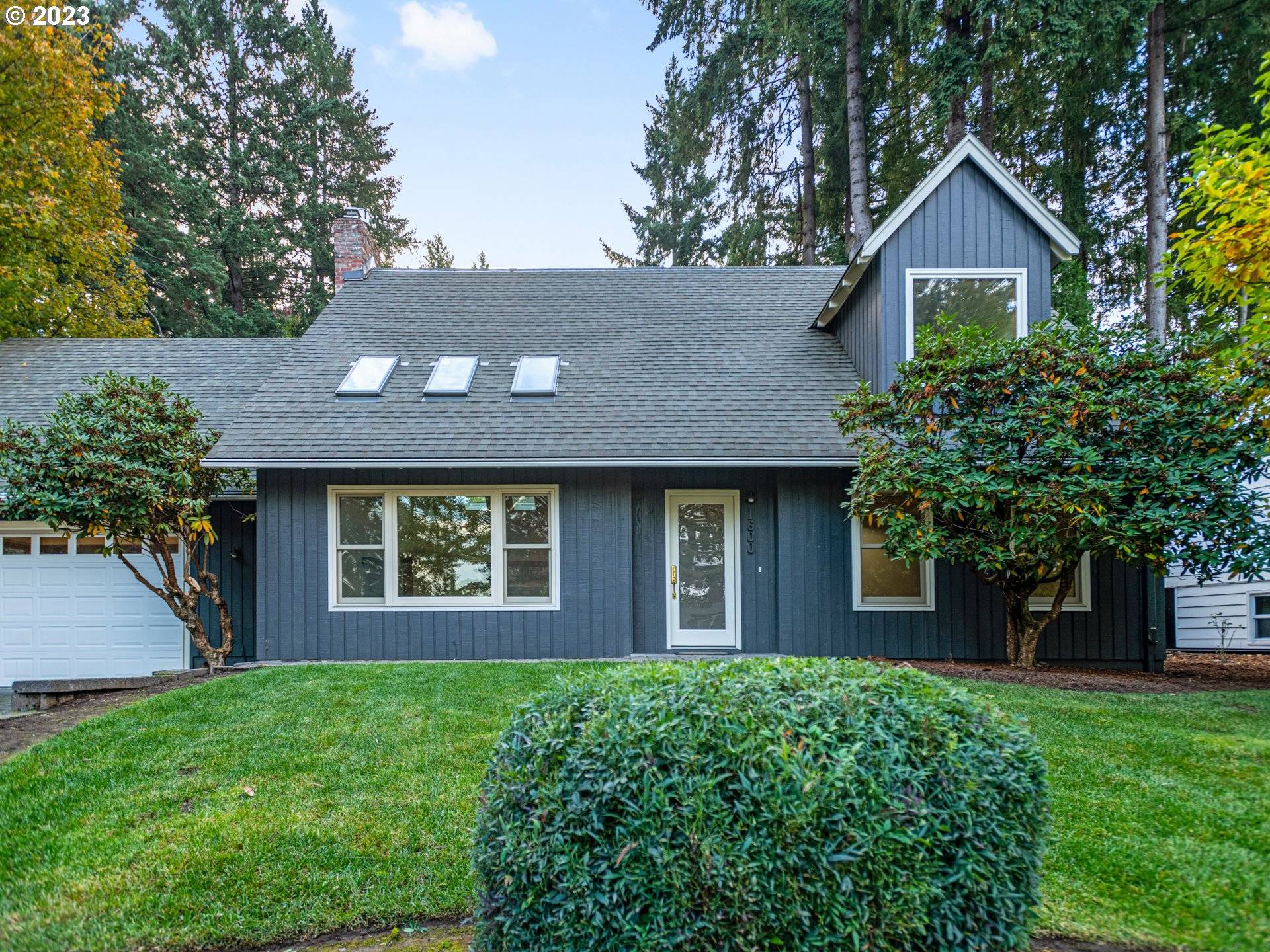 Lake Oswego, OR 97034,1600 WOODLAND TER