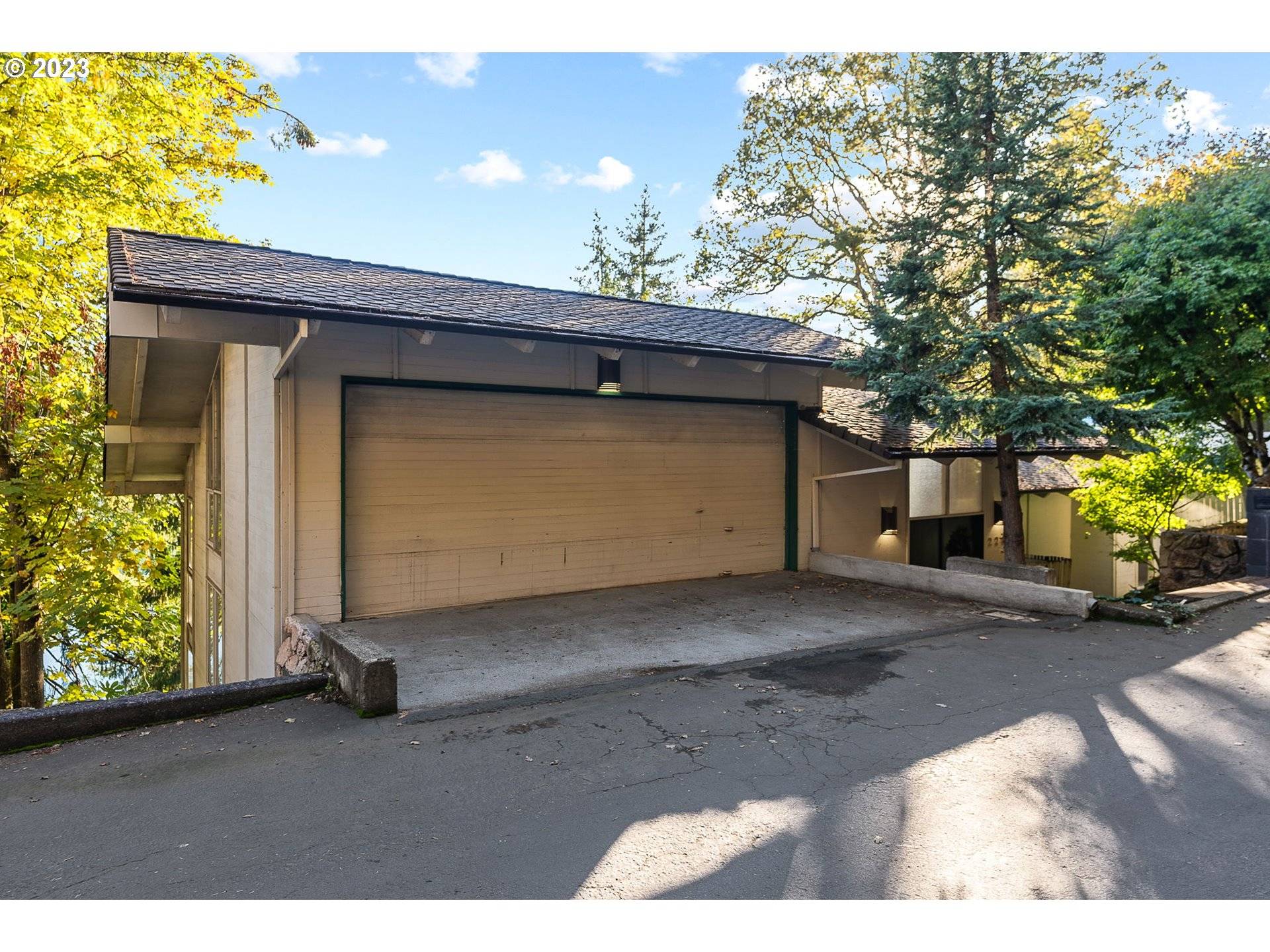 Lake Oswego, OR 97034,2248 SUMMIT CT