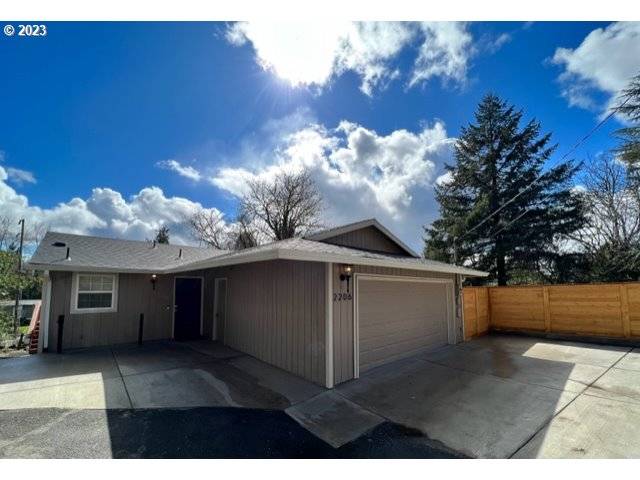 2206 SW IOWA ST, Portland, OR 97239