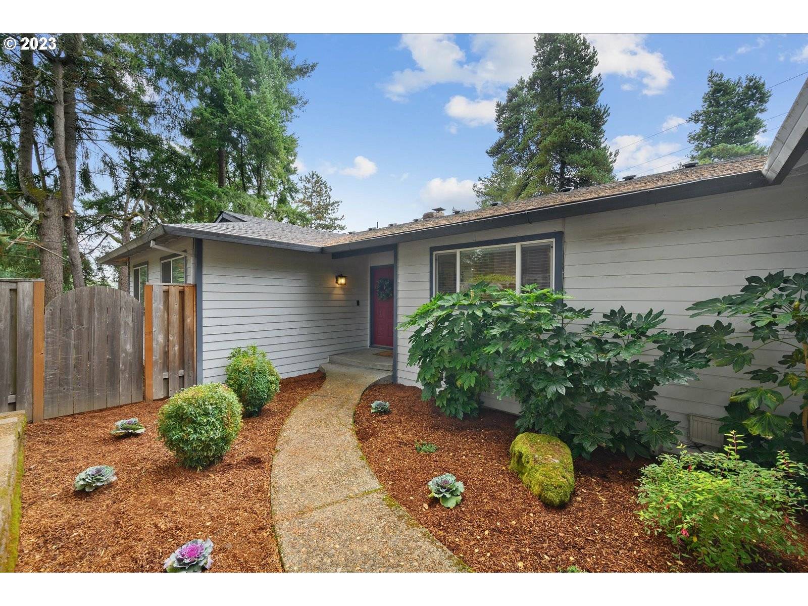 Lake Oswego, OR 97034,13990 SHIREVA CT