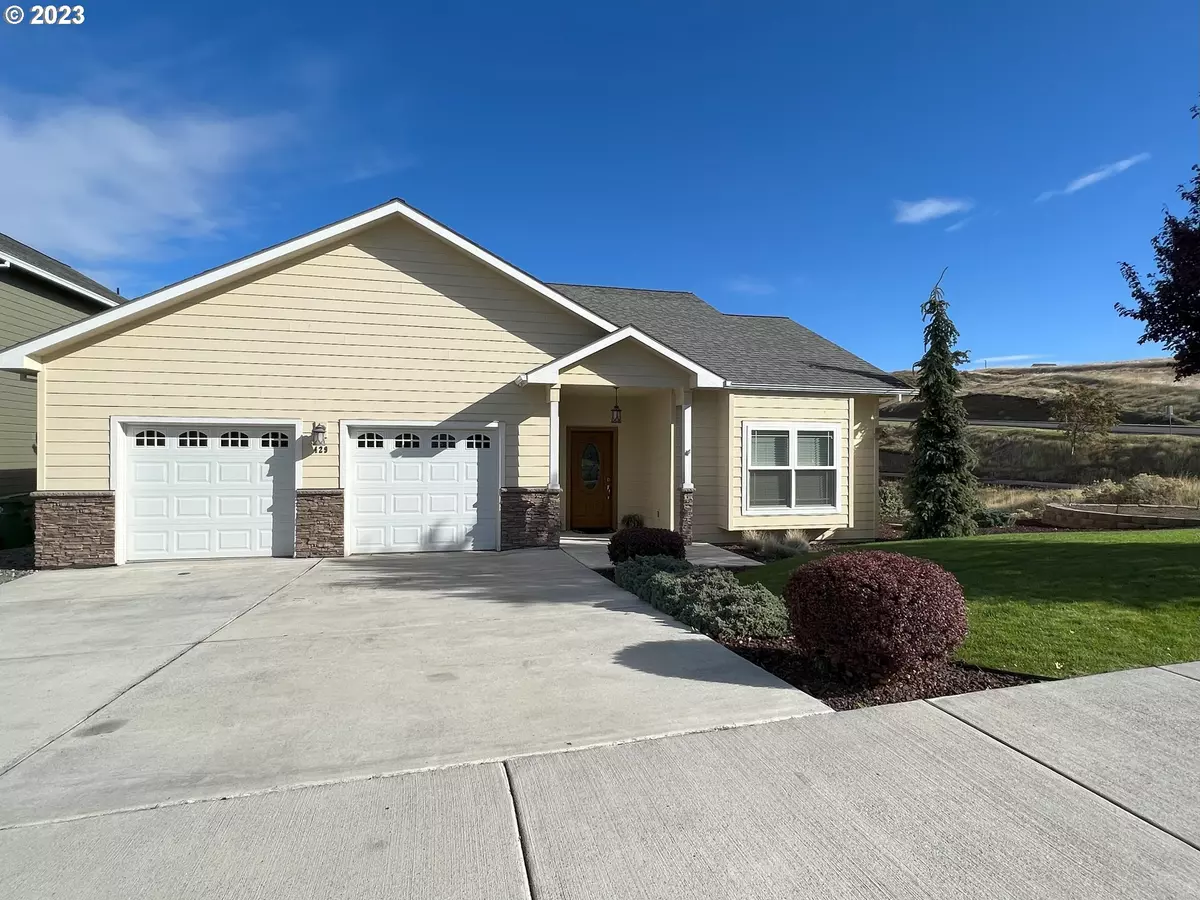 The Dalles, OR 97058,429 SUMMIT RIDGE DR