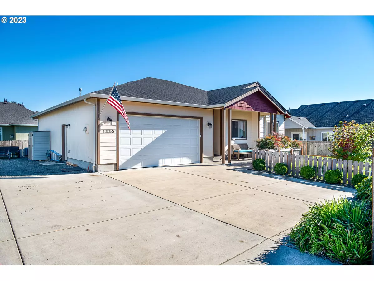 Creswell, OR 97426,1220 CRESWOOD DR