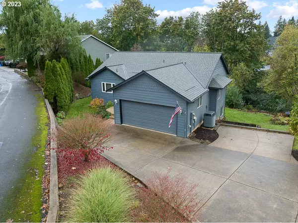 403 SE MOUNTAIN VIEW LN, Estacada, OR 97023