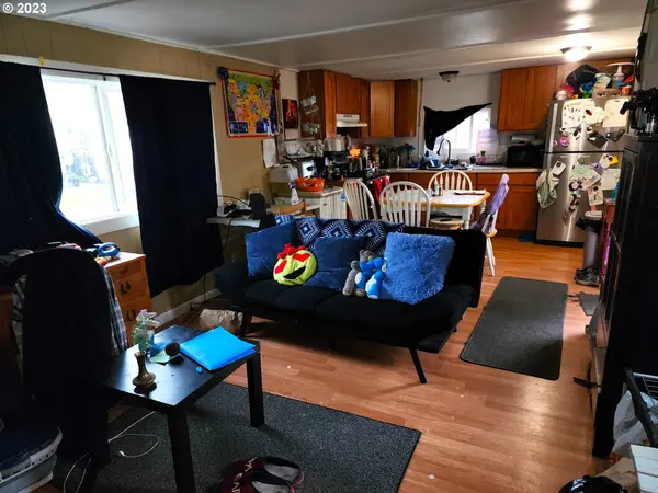 Springfield, OR 97477,775 28TH ST