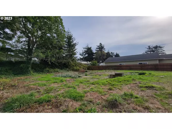 Coos Bay, OR 97420,451 S MARPLE ST