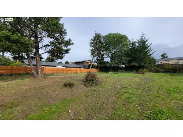 Coos Bay, OR 97420,451 S MARPLE ST