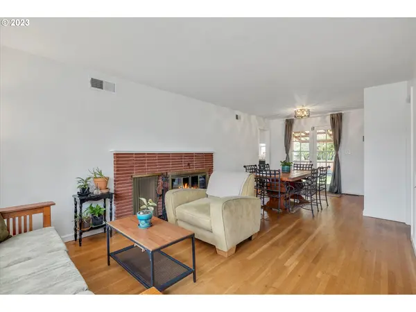 Portland, OR 97213,1832 NE 78TH AVE