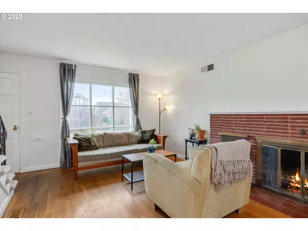 Portland, OR 97213,1832 NE 78TH AVE