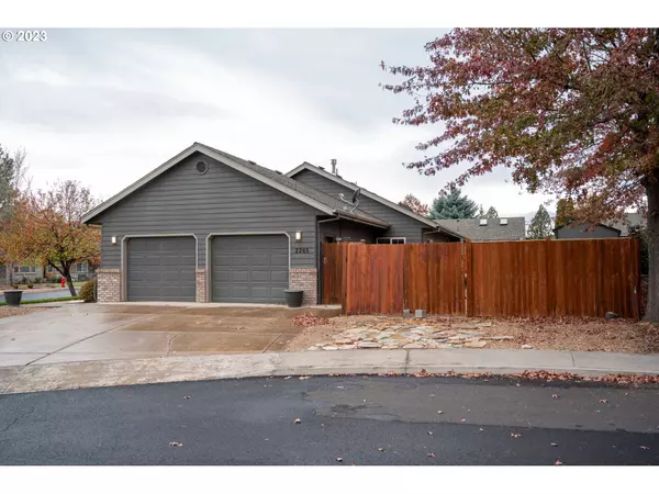 Bend, OR 97701,2265 NE SCARLET CT