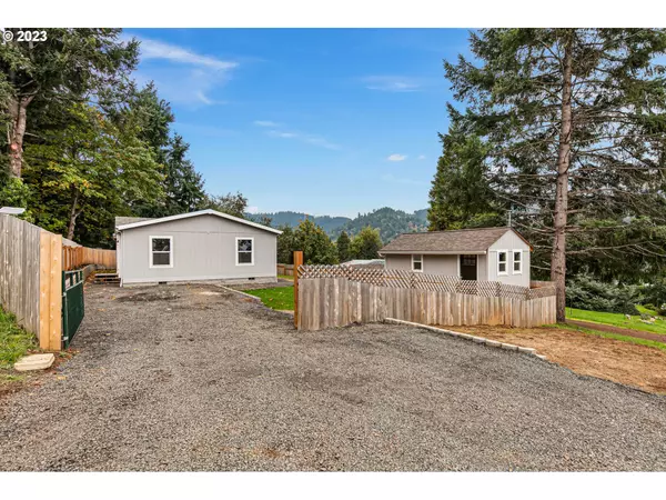 521 WESTLOG ST, Yoncalla, OR 97499