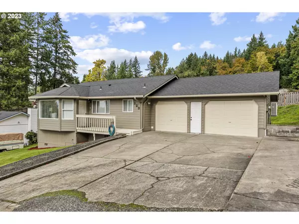 Kelso, WA 98626,123 APPLE LN