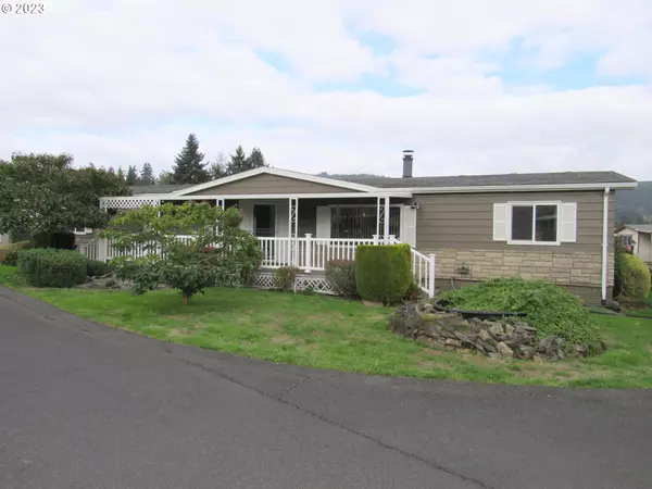 2365 KINGFISHER LN, Kelso, WA 98626