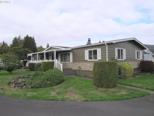 Kelso, WA 98626,2365 KINGFISHER LN