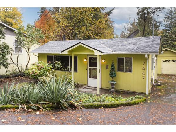 7447 SW 54TH AVE, Portland, OR 97219