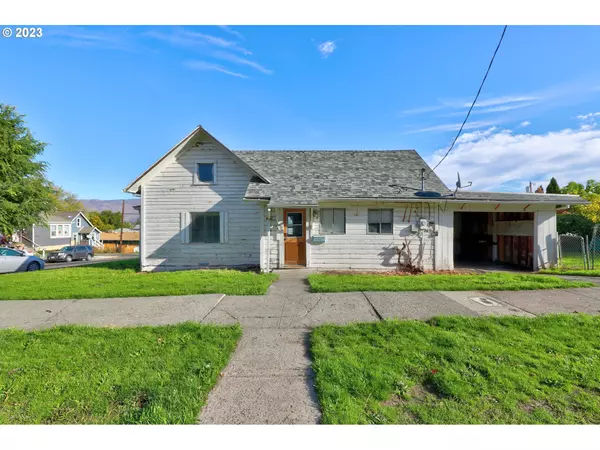 The Dalles, OR 97058,221 W 11TH ST