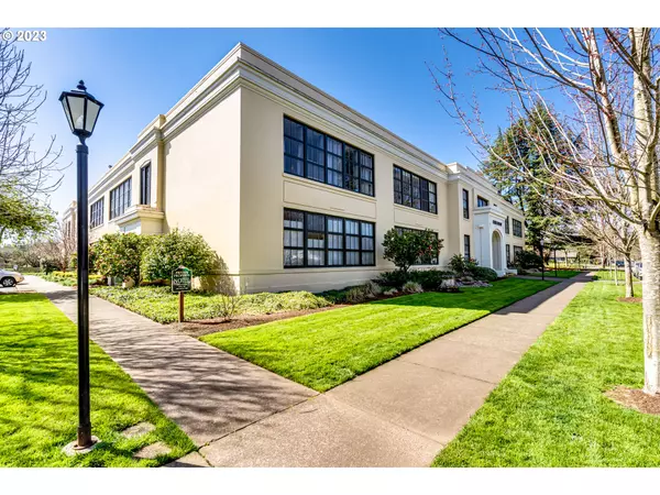 Eugene, OR 97402,650 W 12TH AVE #209