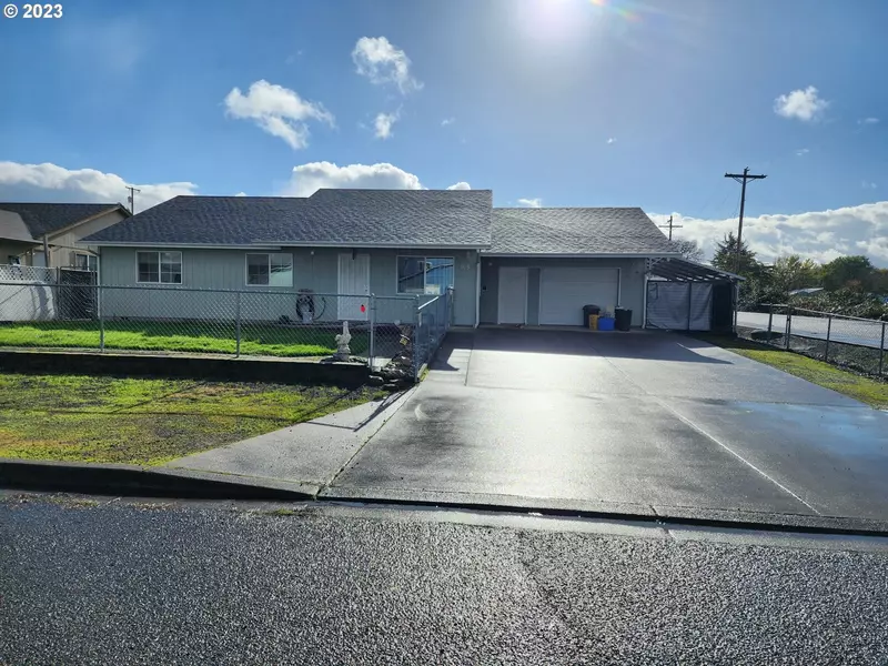 105 CLELLON CT, Roseburg, OR 97471