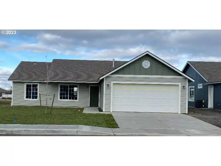 273 RENEE AVE, Umatilla, OR 97882