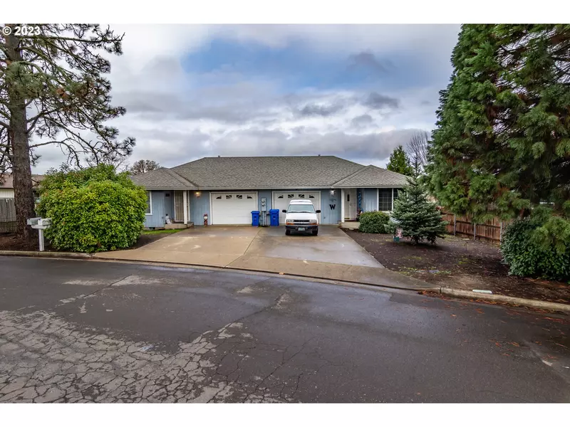 165 CHANDLER DR, Roseburg, OR 97471